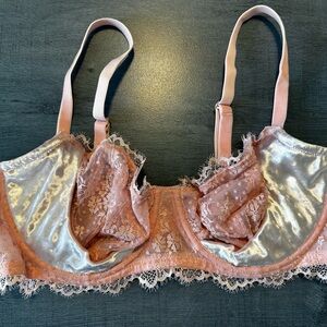 Victoria's Secret Push-Up Velvet and Lace Bra